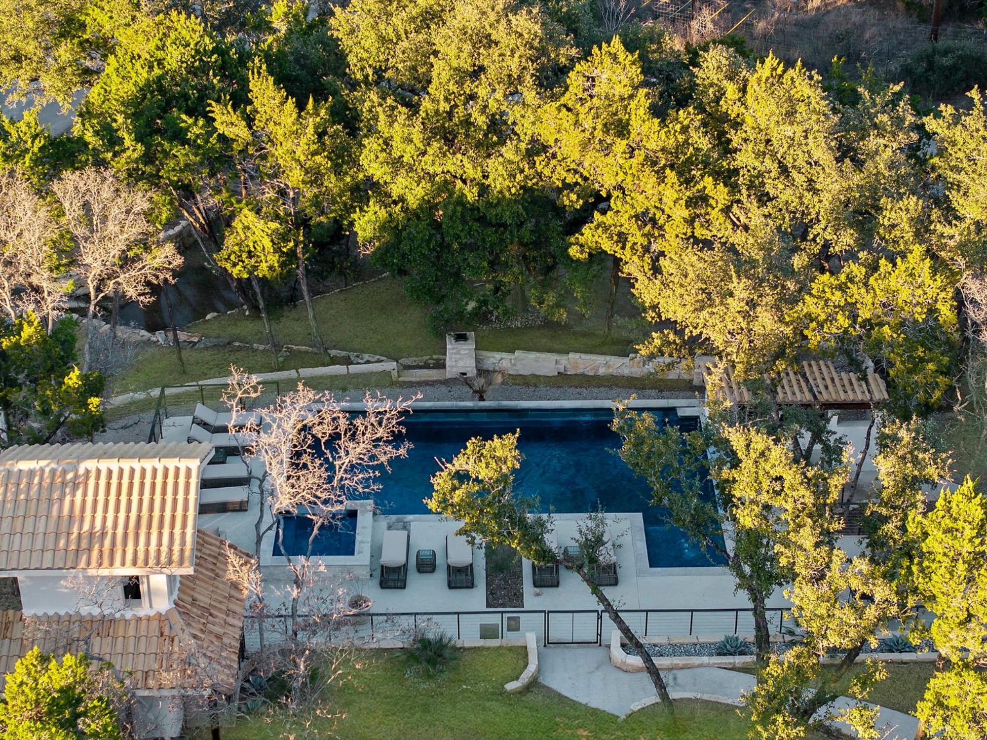 Las Luces Spicewood Екстериор снимка